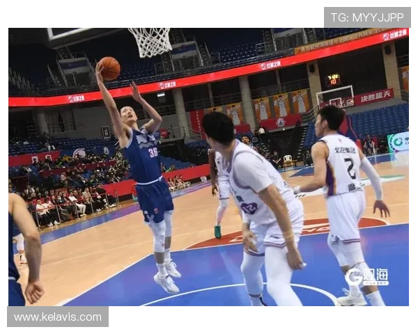 北京主场大胜青岛四人闪耀